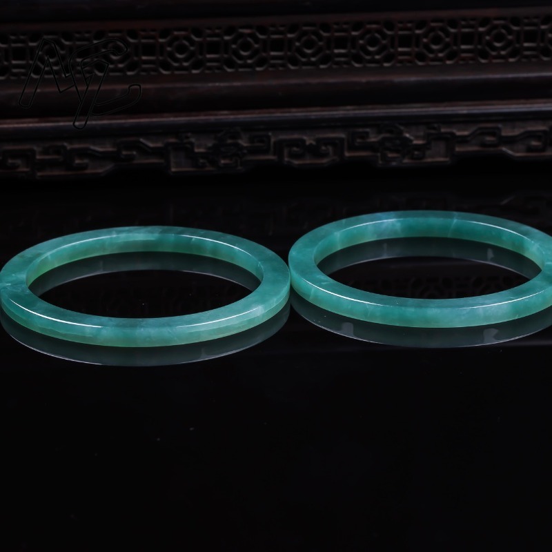 Natural Emerald 48-62mm Burmes - Cocktail Shaker Set recension och pris